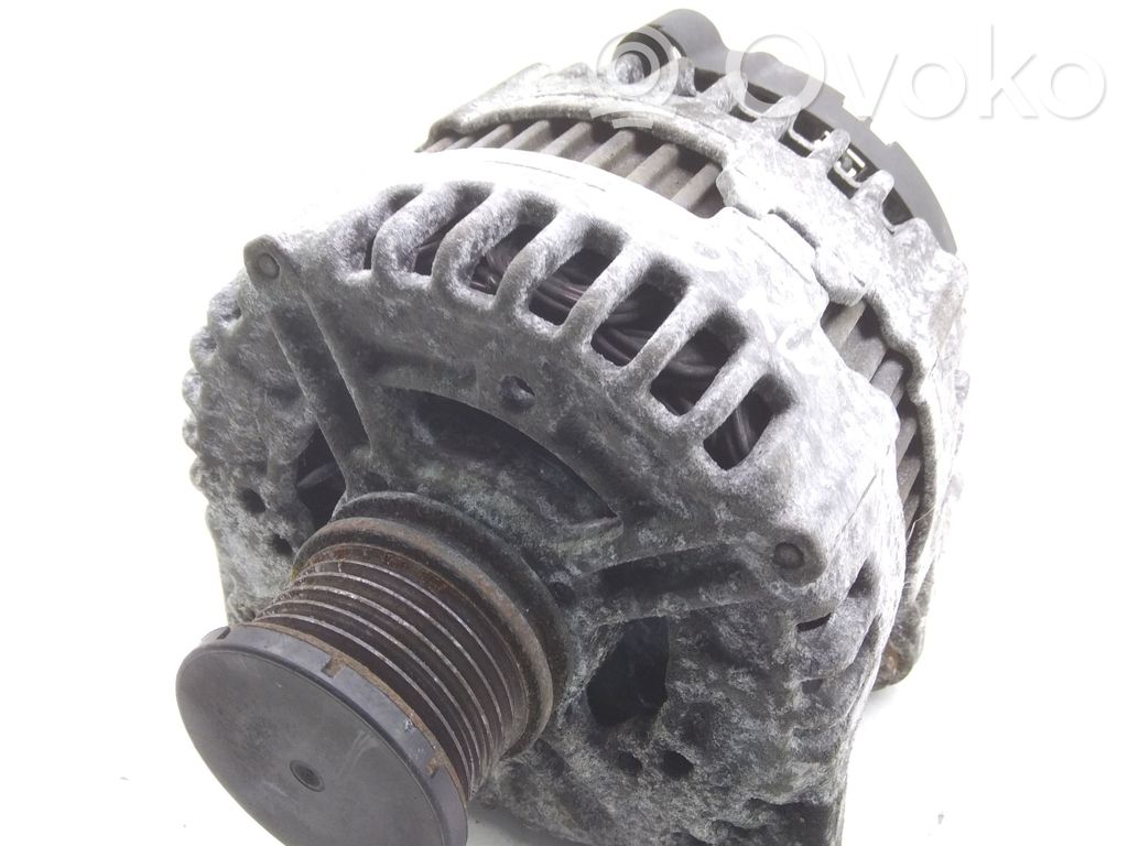 Audi A4 S4 B8 8K Ģenerators 