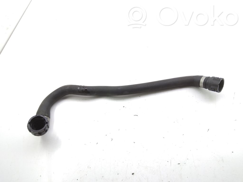 BMW 1 E82 E88 Conductă/furtun lichid de răcire motor 