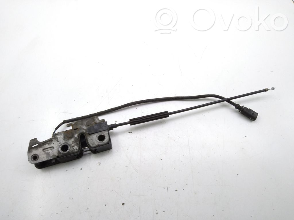 Volkswagen Golf VI Engine bonnet/hood lock/catch 
