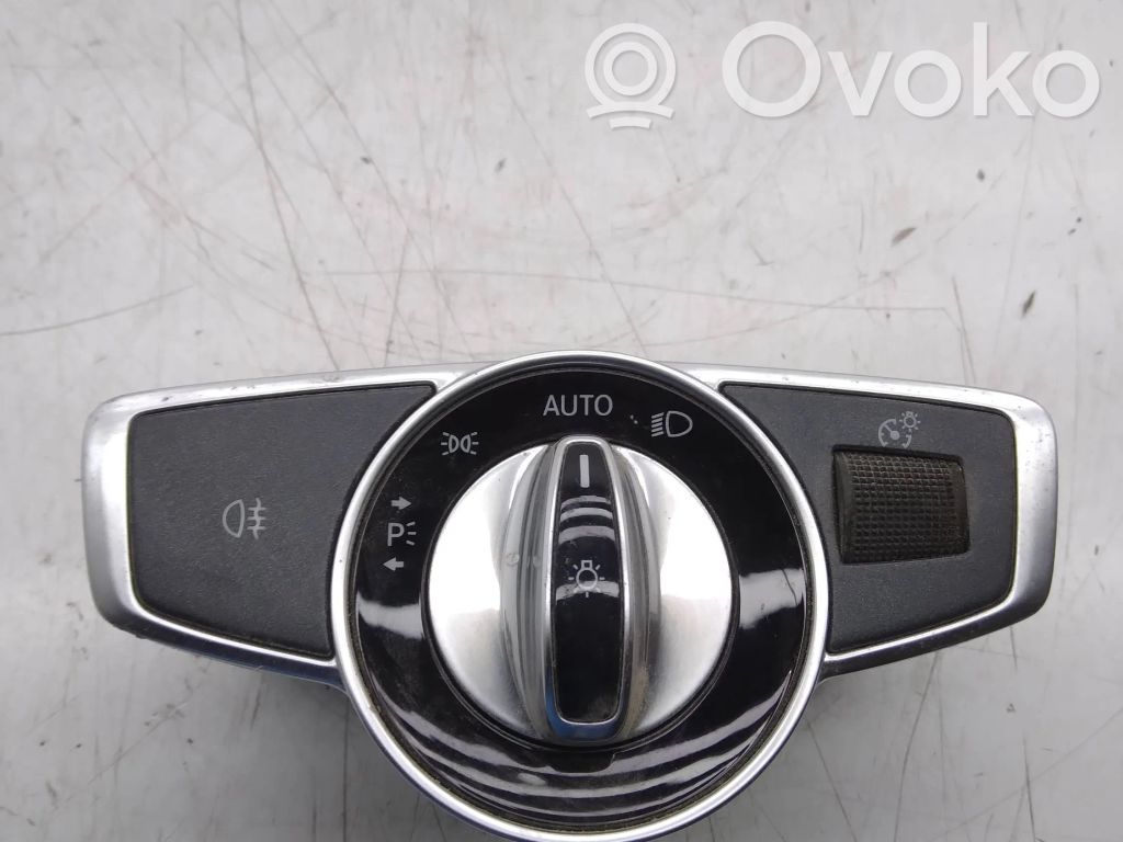 Mercedes-Benz E W238 Przełącznik świateł 