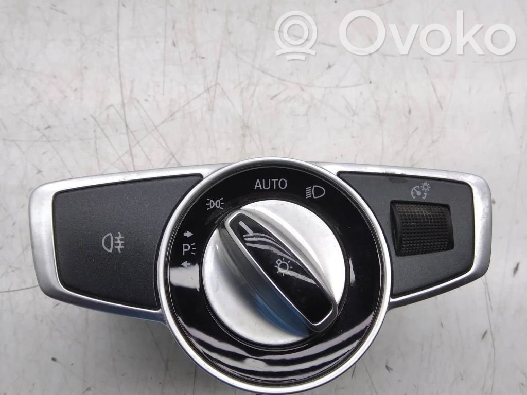 Mercedes-Benz E W238 Przełącznik świateł 