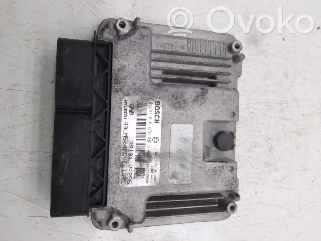 Hyundai ix35 Engine control unit/module 