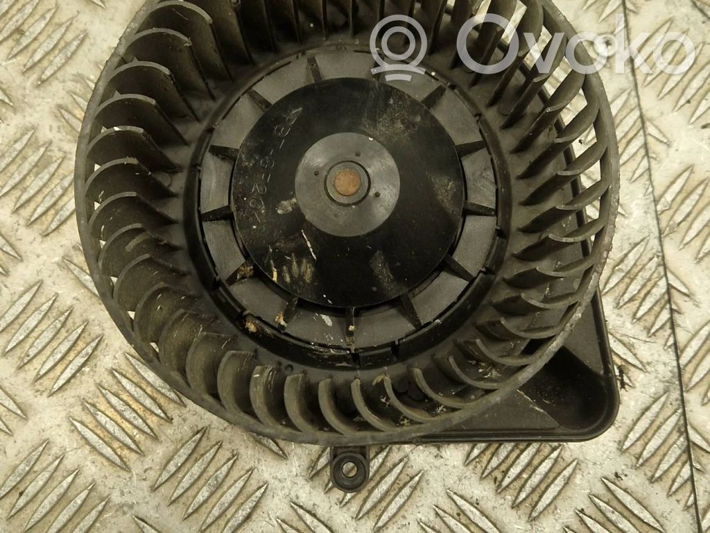 Audi A4 S4 B6 8E 8H Mazā radiatora ventilators 