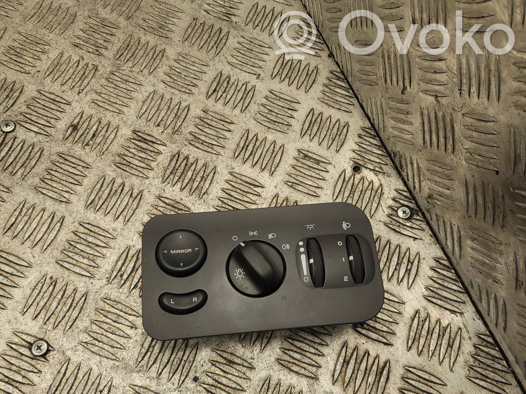 Chrysler Voyager Light switch 