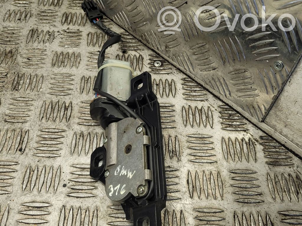 Tailgate/trunk/boot lock/catch/latch   US7129931,489051060