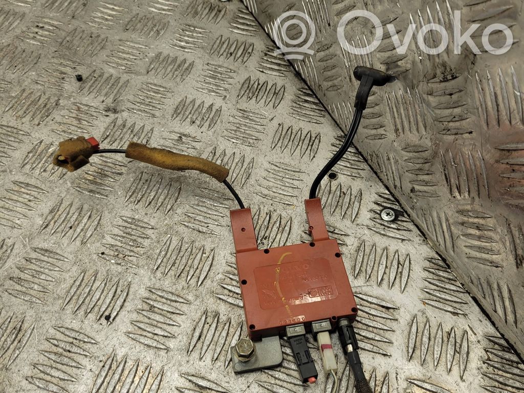 Volvo S60 Antenos stiprintuvas 