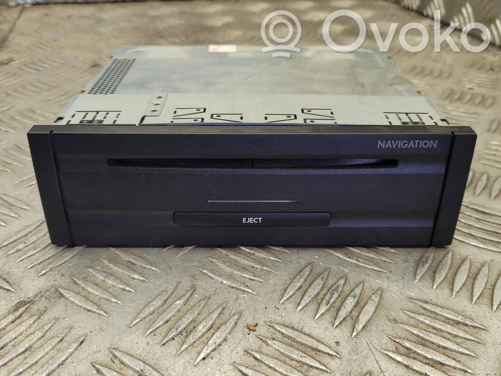 Volkswagen Phaeton Navigation unit CD/DVD player 