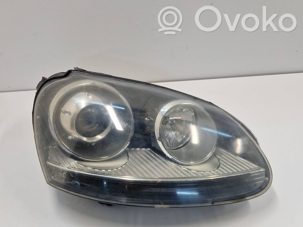 Volkswagen Golf V Lampa przednia 