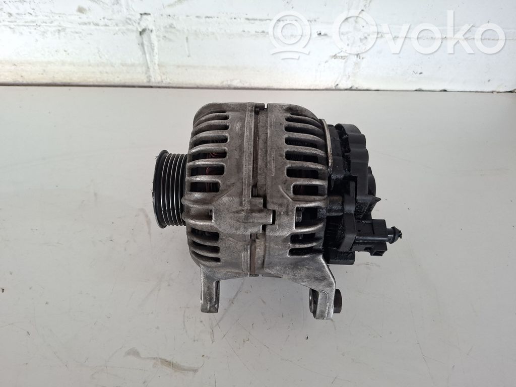 Volkswagen PASSAT B5.5 Generator/alternator 