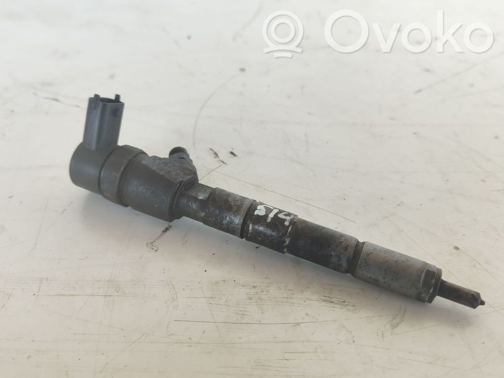 Opel Astra H Fuel injector 
