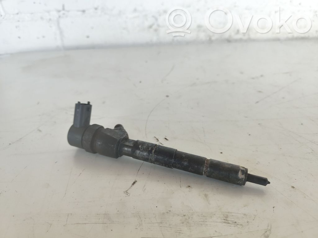 Opel Astra H Fuel injector 