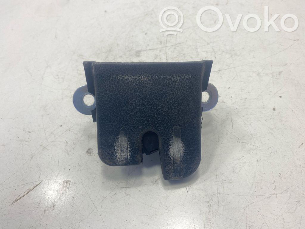 Volkswagen Polo V 6R Zamek klapy tylnej / bagażnika 