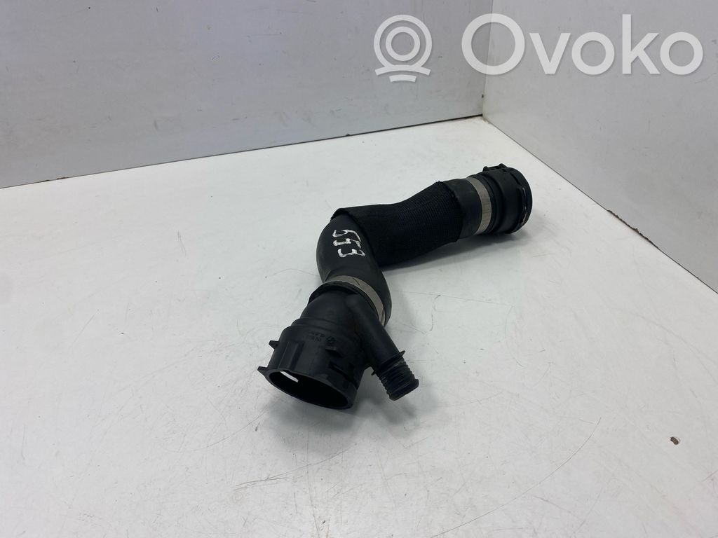 BMW 1 E81 E87 Moottorin vesijäähdytyksen putki/letku 