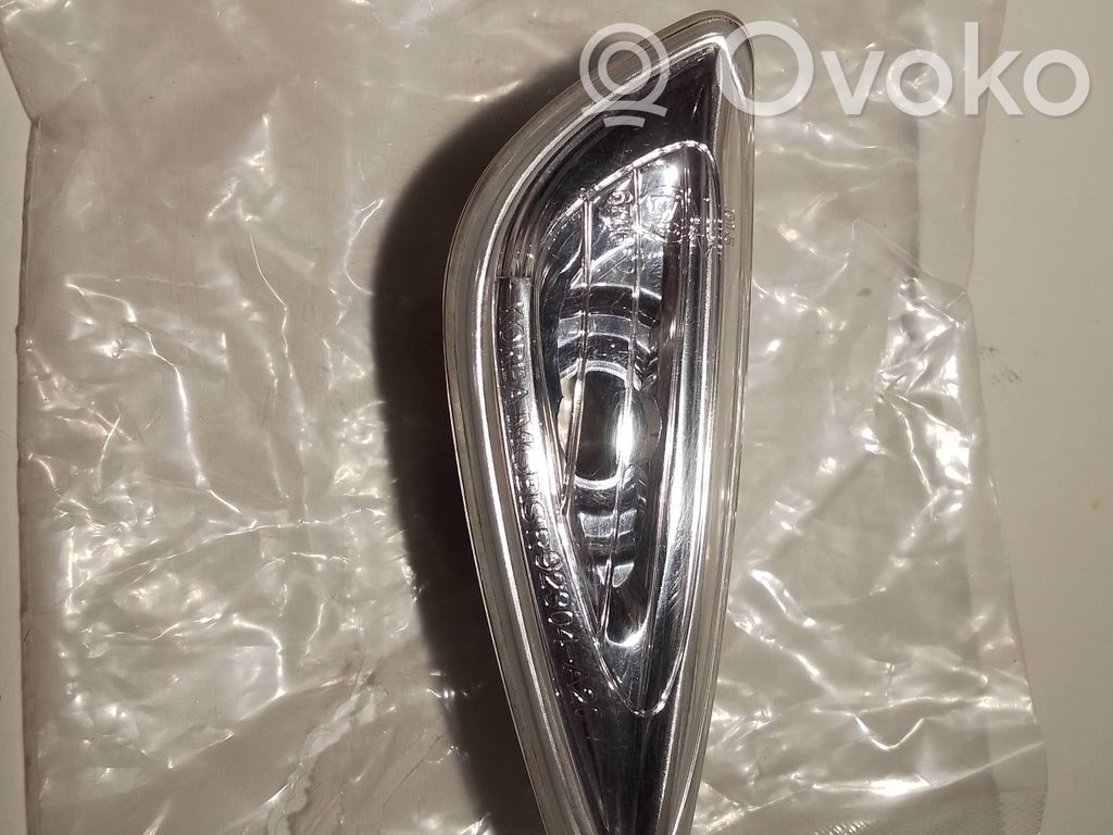 Etusumuvalo   92304A2000,6746,92304A20