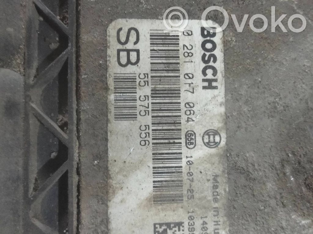 Opel Zafira B Engine control unit/module 