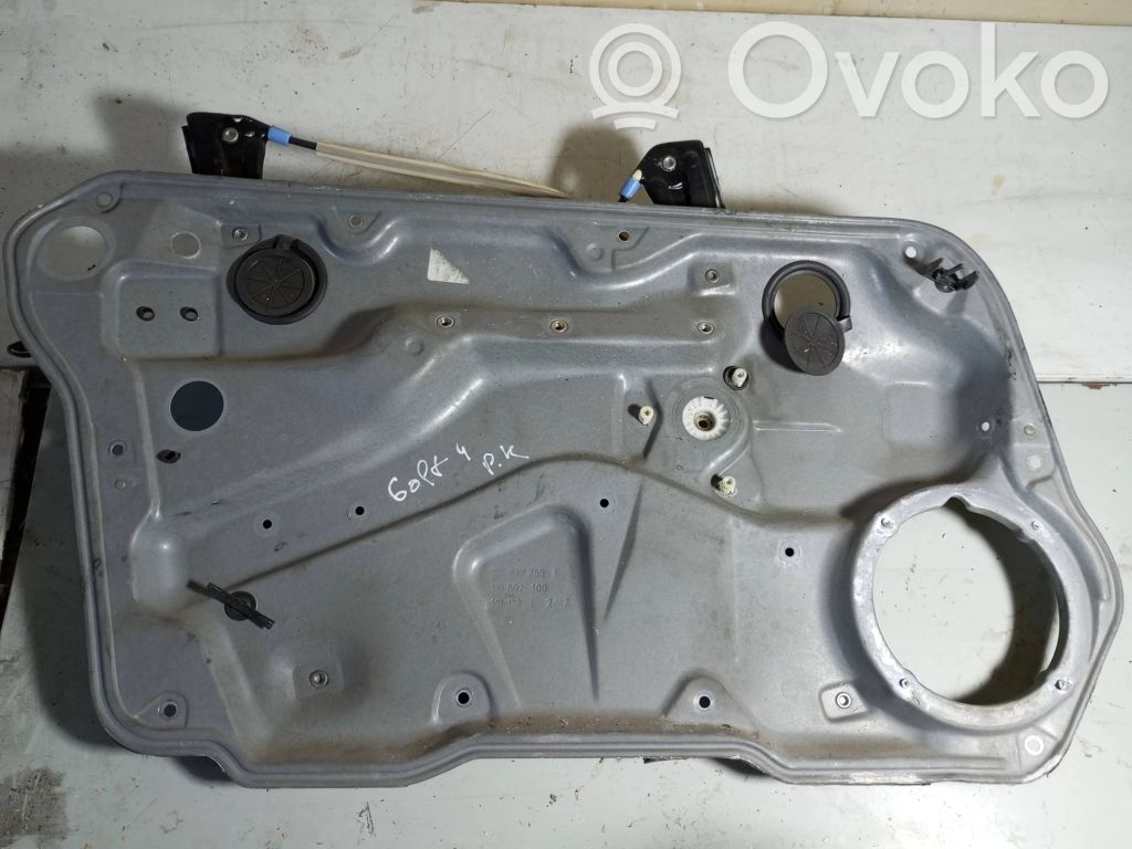 Volkswagen Golf IV Macara ușă față cu motor 
