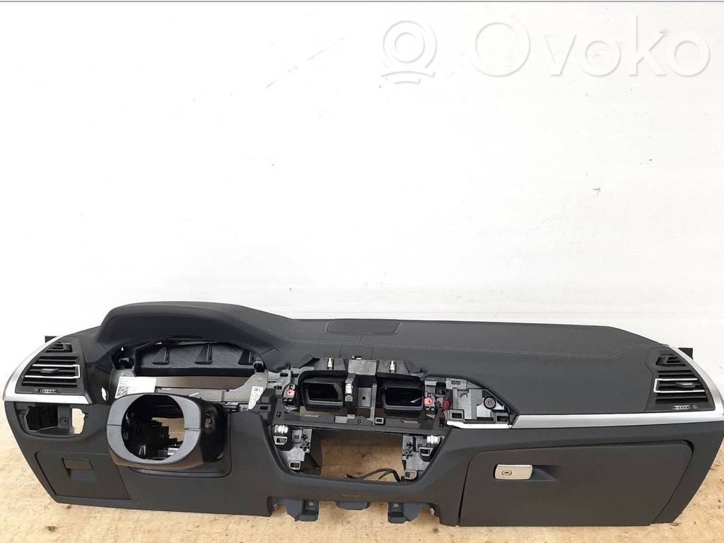 BMW X4M F98 Panelė 