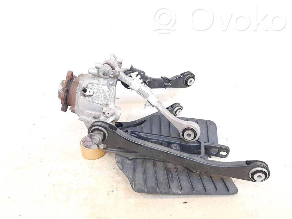 BMW M8 F91 F92 G14 G15 Piasta koła tylnego 