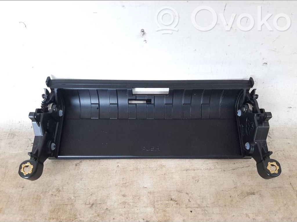 Porsche Macan (95B) Otros repuestos del interior 