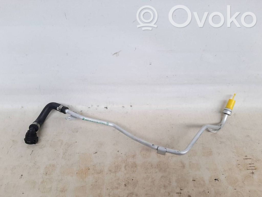 BMW X3 G01 Tubo flessibile del liquido di raffreddamento del motore 