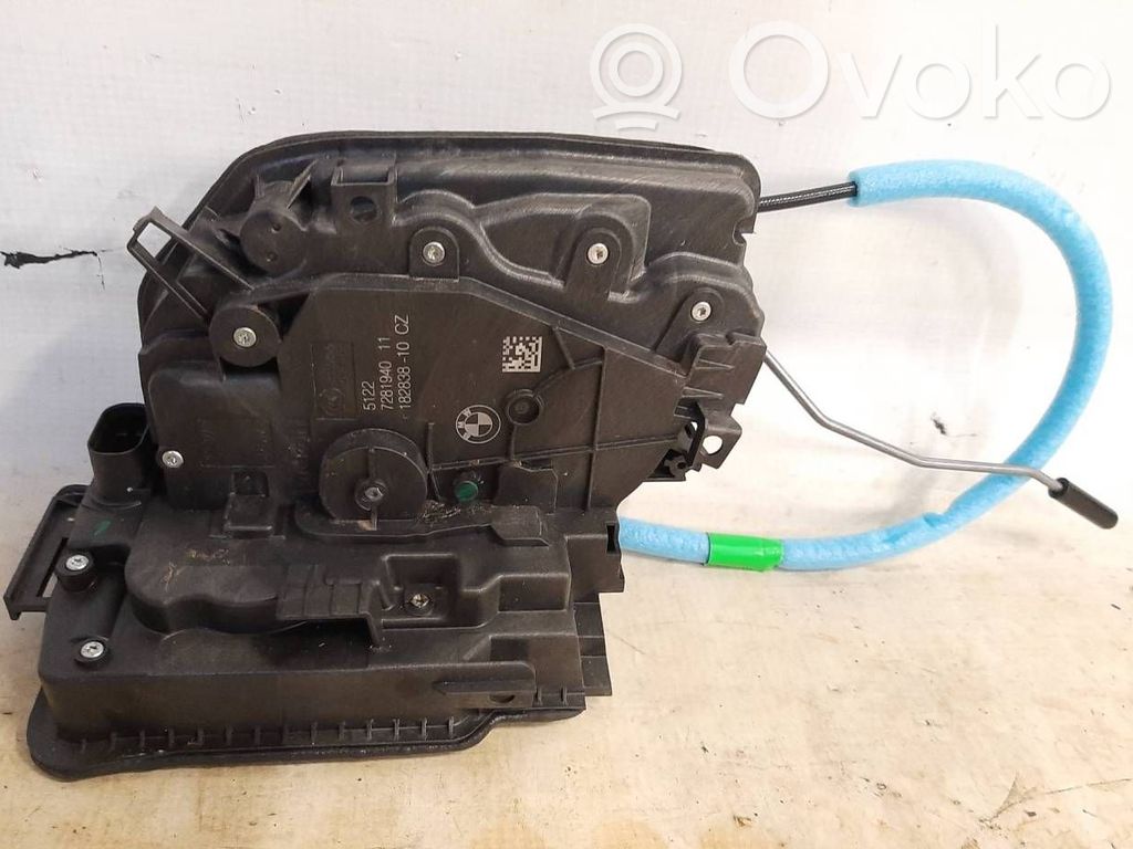 BMW X1 F48 F49 Zamek drzwi tylnych 