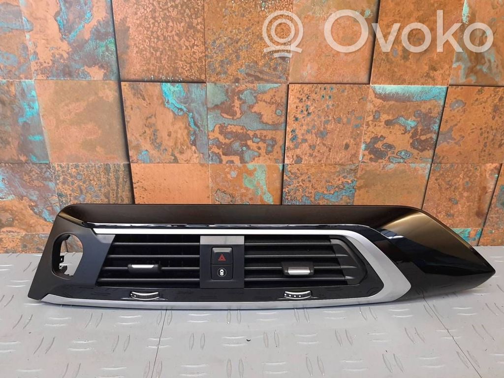 BMW X3 G01 Dysze / Kratki środkowego nawiewu deski rozdzielczej 
