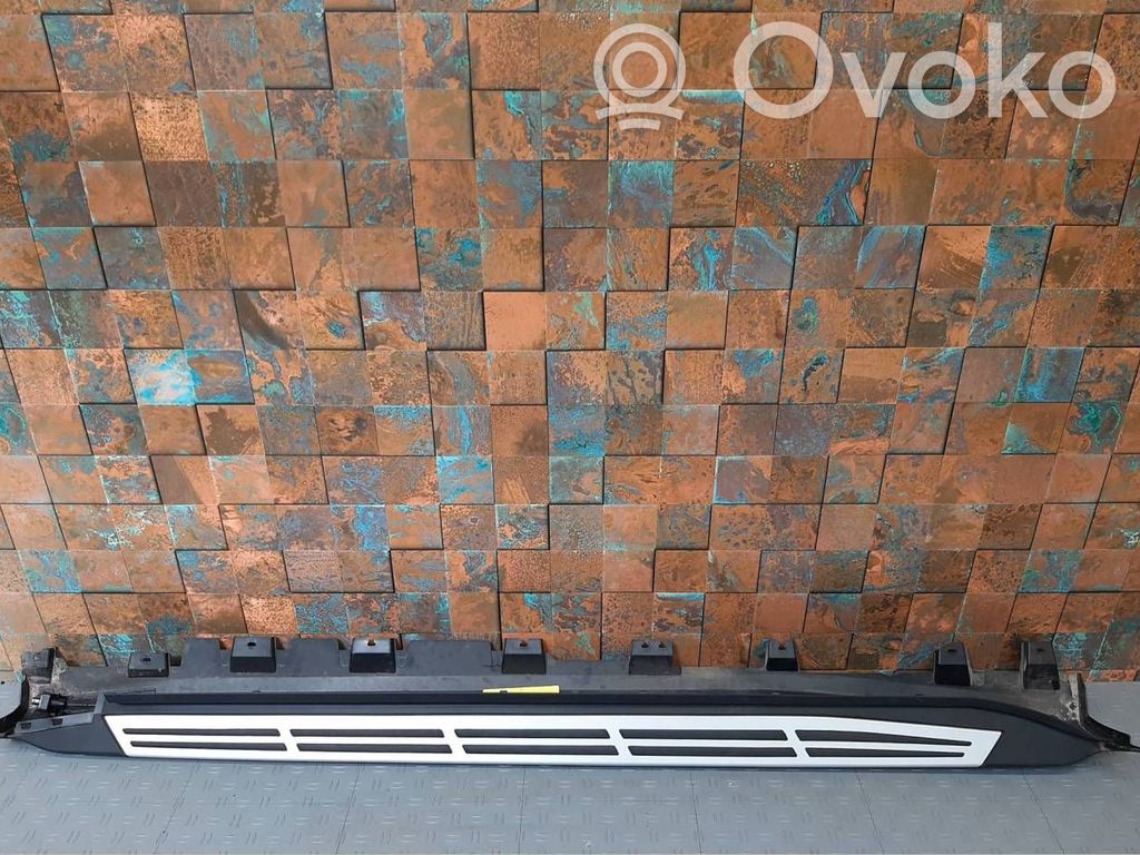 BMW X5 G05 Moldura lateral zona de pies 