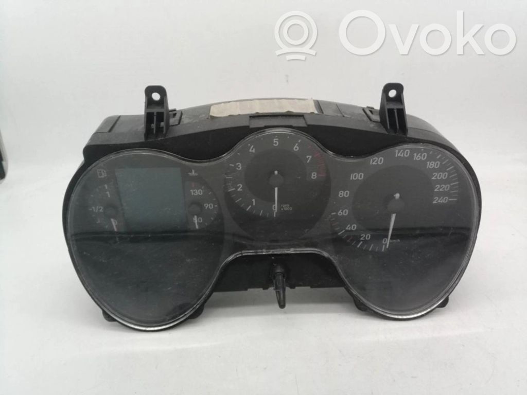 Seat Leon (1P) Speedometer (instrument cluster) 