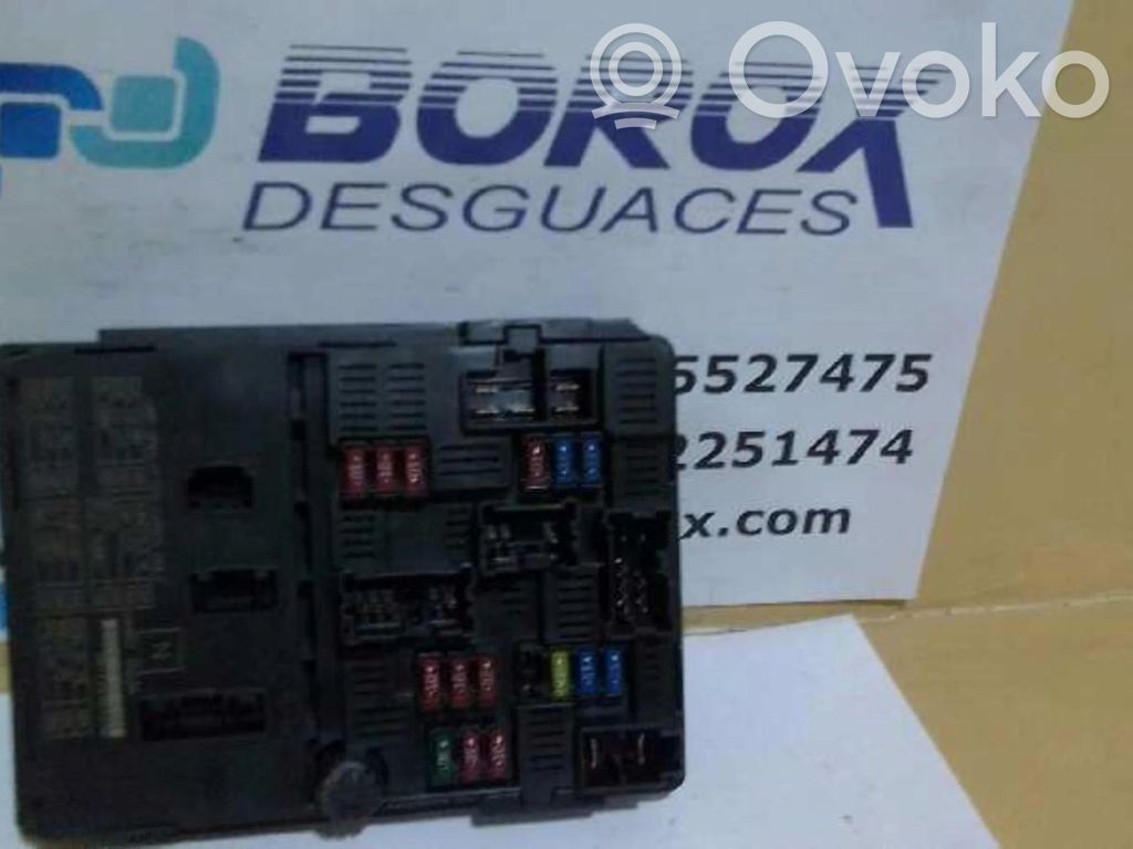 Módulo de fusible   284B71HZ2A