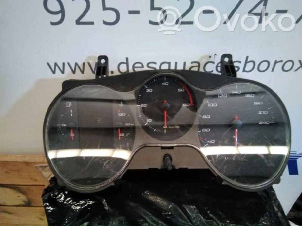 Seat Leon (1P) Speedometer (instrument cluster) 
