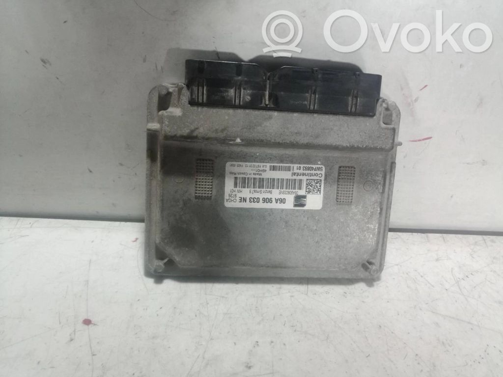 Engine control unit/module ECU   06A906033NE