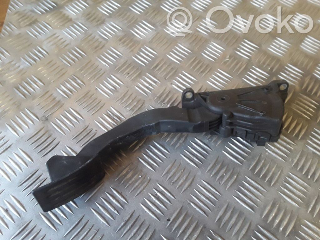 Ford Focus Accelerator throttle pedal 