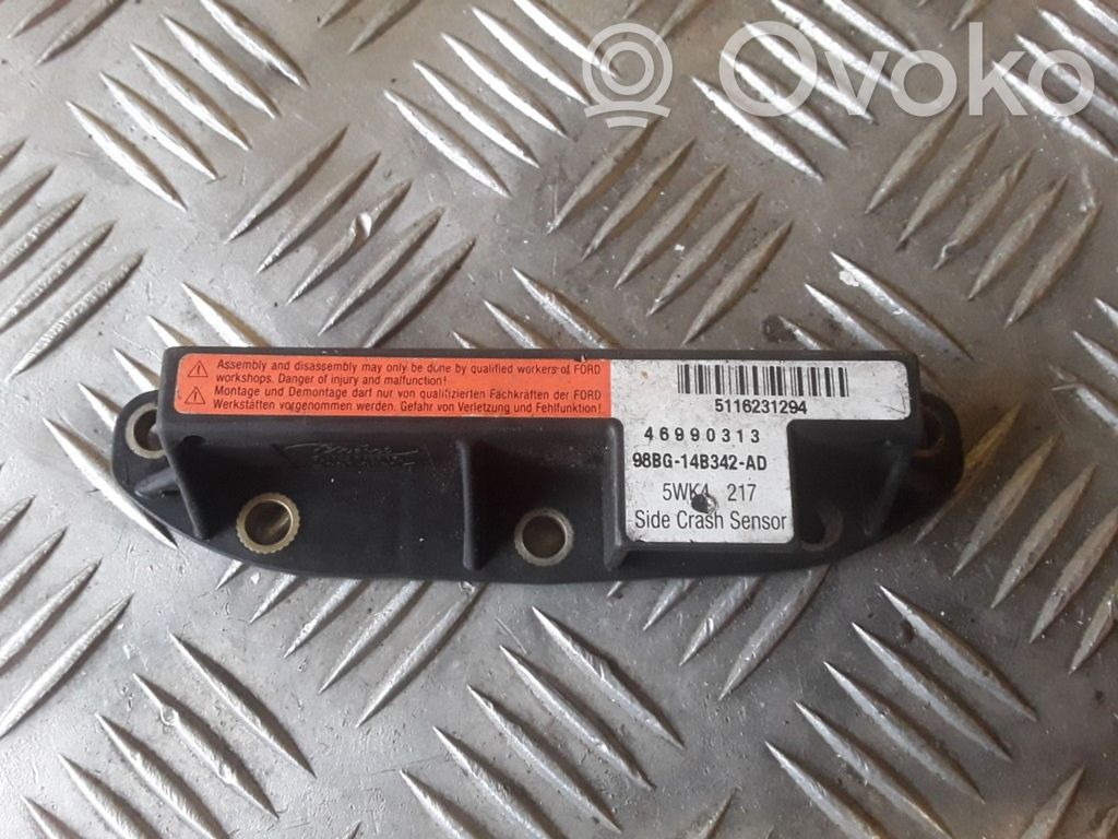 Ford Focus Airbagsensor Crashsensor Drucksensor 