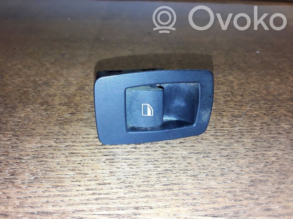 Electric window control switch   6945874