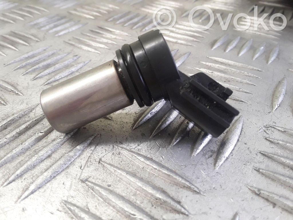 Camshaft position sensor   A29690B00