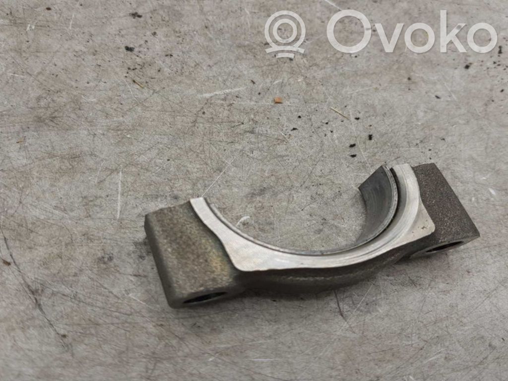 other engine part   D3307