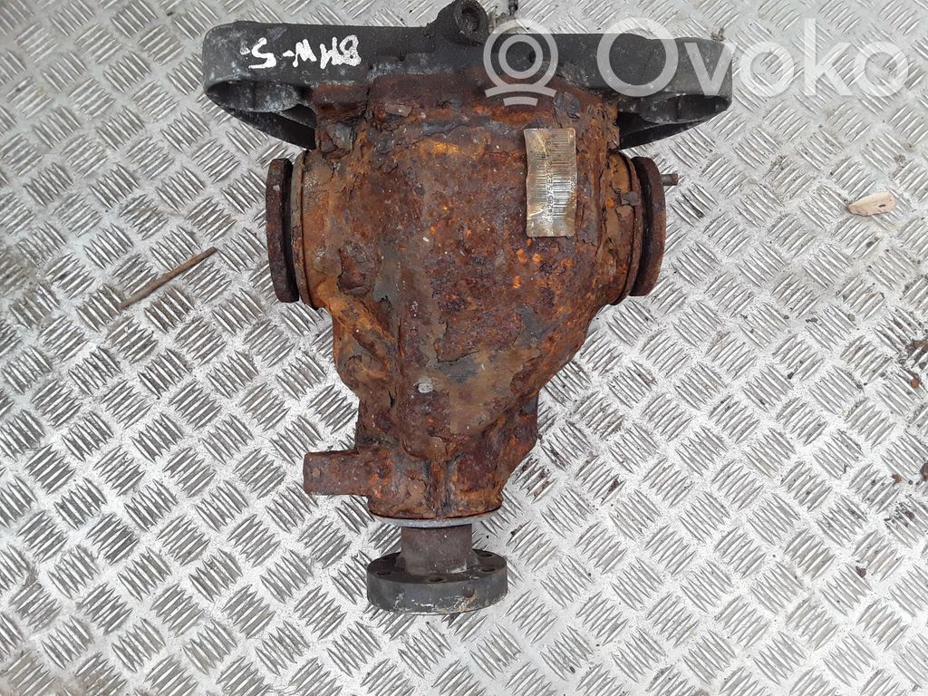 BMW 5 E39 Aizmugurējais reduktors 