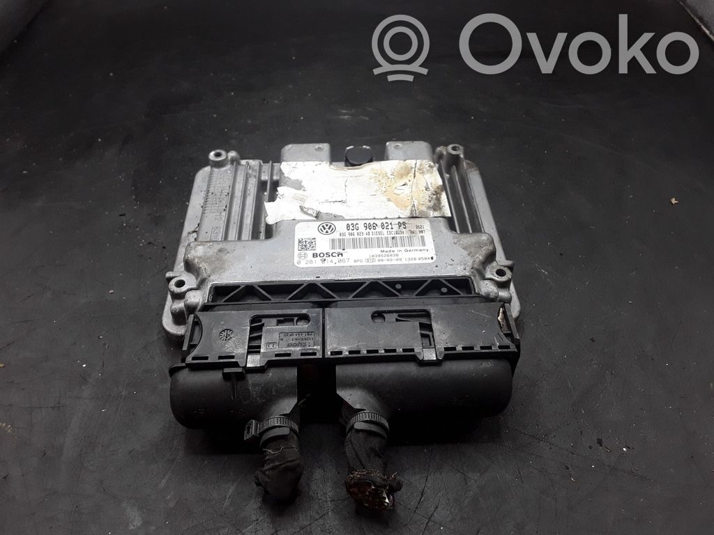 Volkswagen Golf V Engine control unit/module 