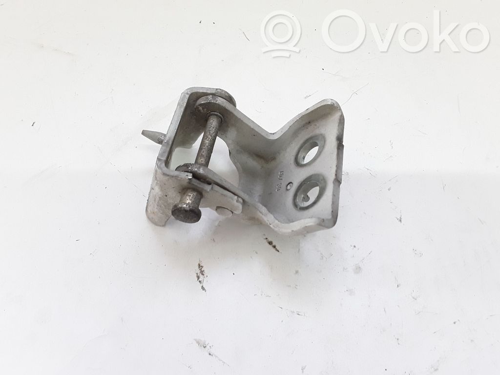 Front door lower hinge   ES71