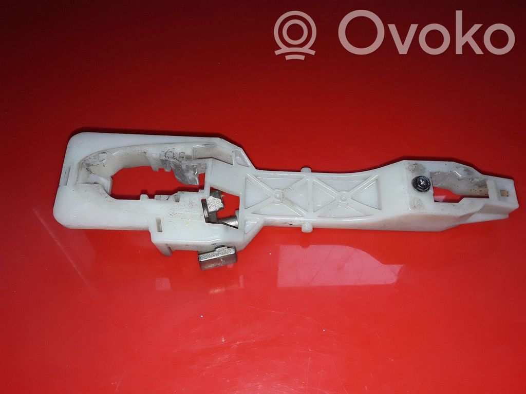 Hyundai Santa Fe Front door exterior handle/bracket 