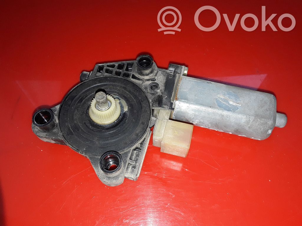 Mercedes-Benz C W203 Fensterhebermotor Tür hinten 