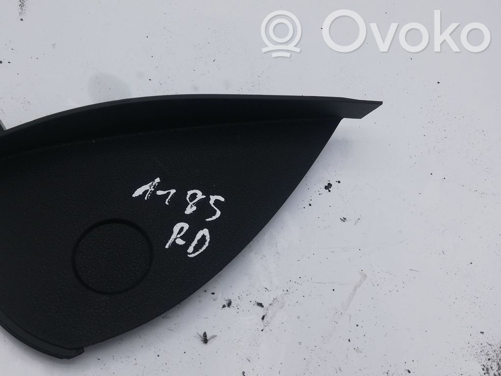 BMW 1 E81 E87 Dashboard side end trim 