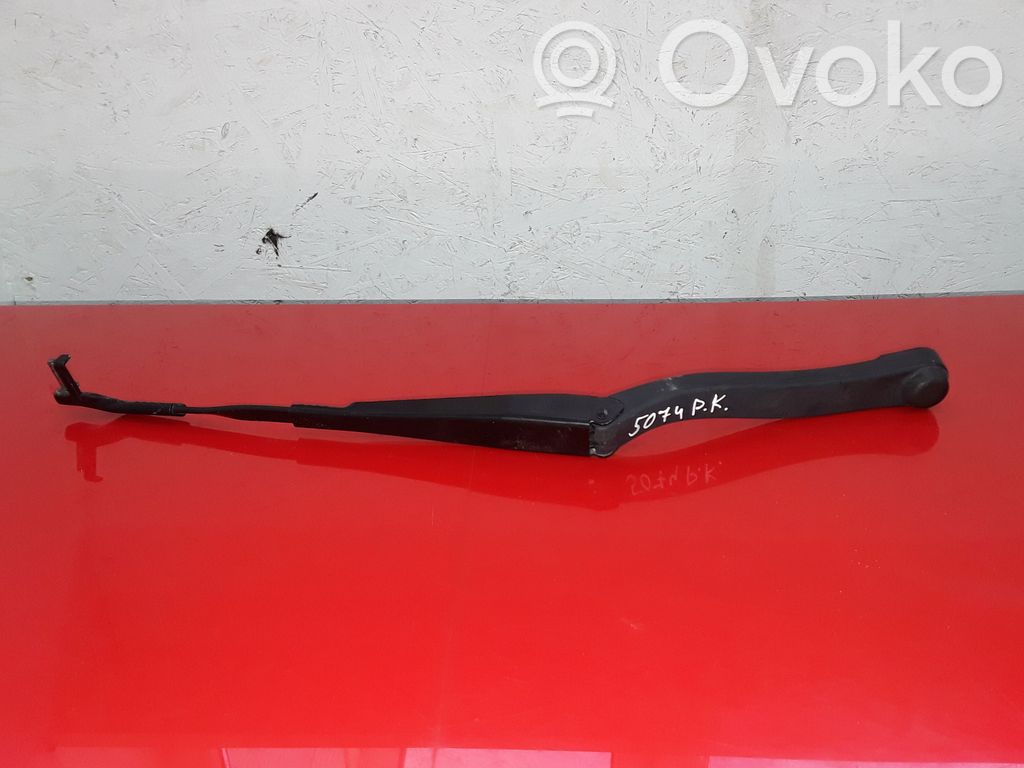 Mercedes-Benz E W212 Bras d'essuie-glace avant 