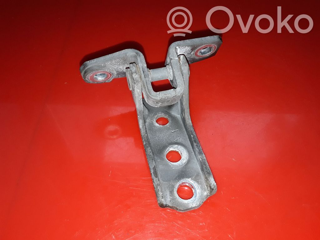 Mitsubishi Pajero Bisagra inferior puerta delantera