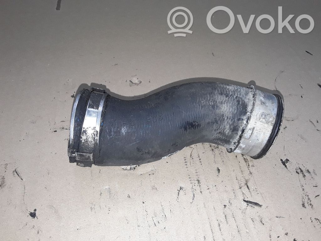 Volkswagen Touareg I Schlauch / Leitung Ladeluftkühler