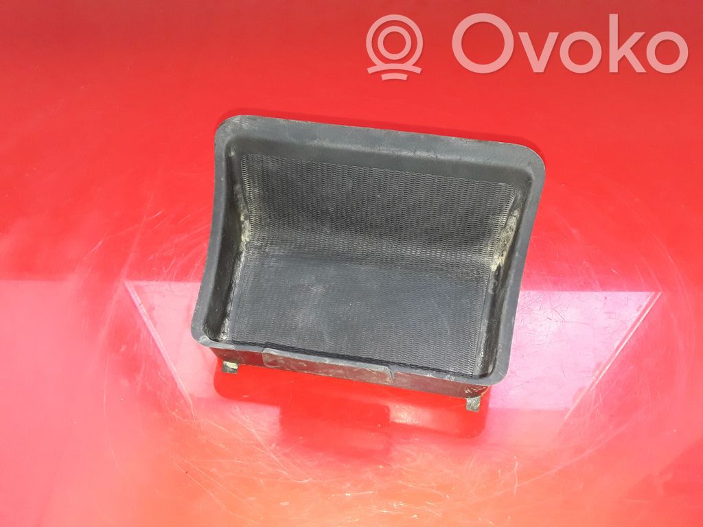 Volvo V40 Cassetto/ripiano 