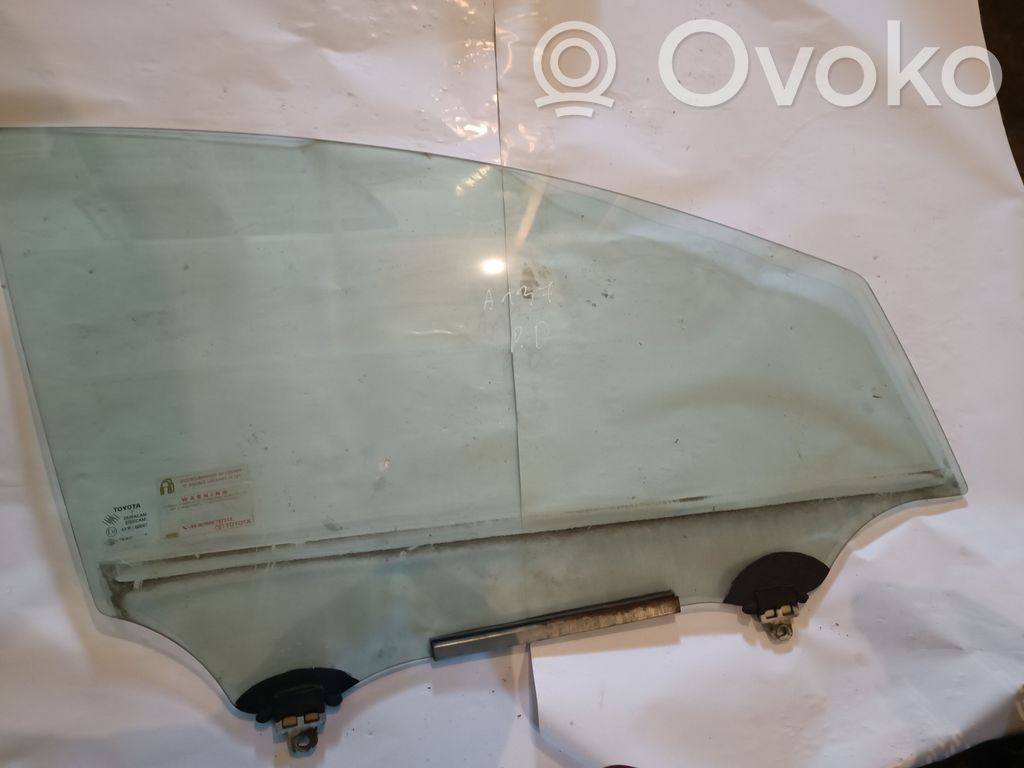 Toyota Corolla Verso E121 Vitre de fenêtre porte avant (4 portes)