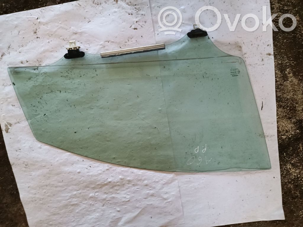 Toyota Auris 150 Vitre de fenêtre porte avant (4 portes) 