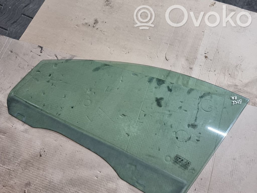 Ford Focus Geam ușă față patru uși 