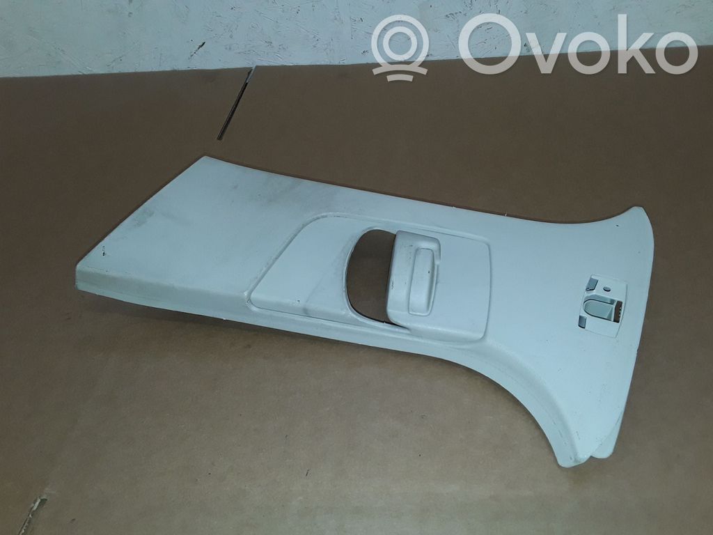 Ford Focus Pilar (B) (superior) 